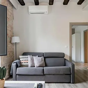 https://bonaventura-4restored-apartment-in-heart-of-city.catalonia-hotels.com